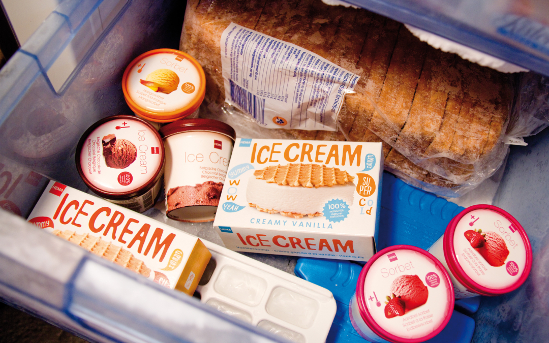 Winner ADCN prize 2009 + Finalist NY Festivals 2009 – HEMA ice cream packaging range